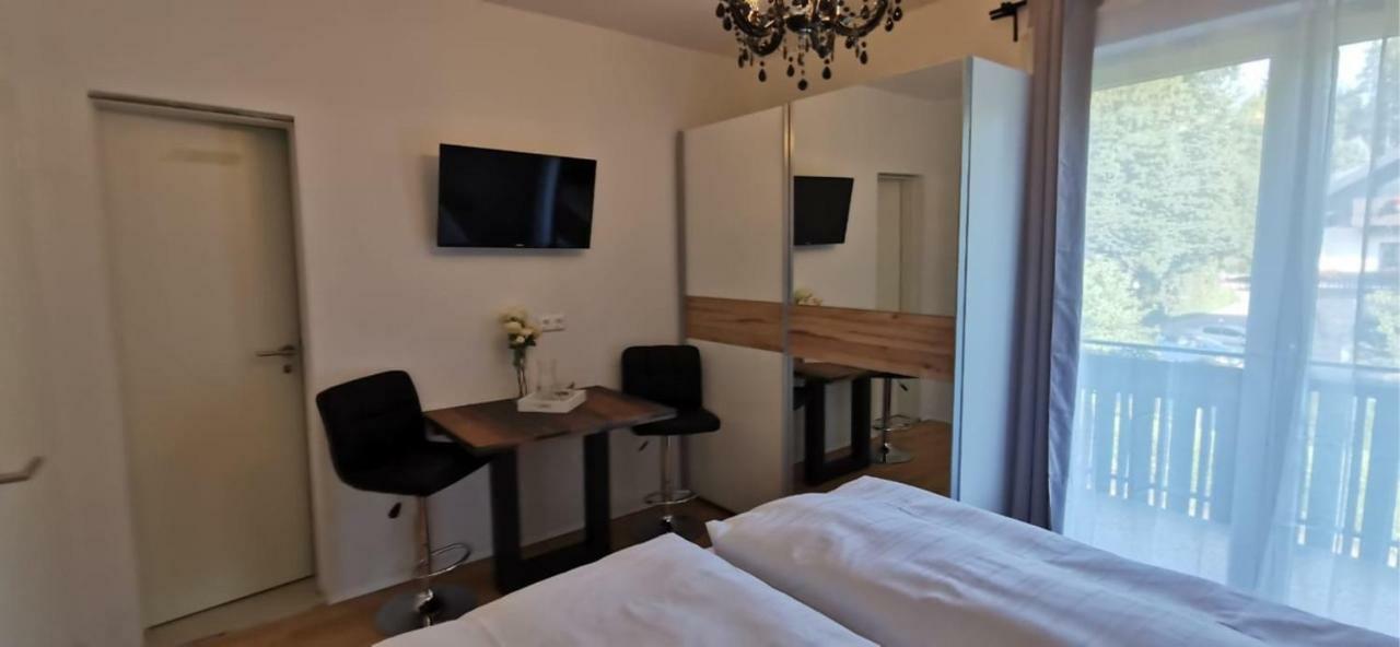 Hotel Enjoyit Velden West Selpritsch Exterior foto